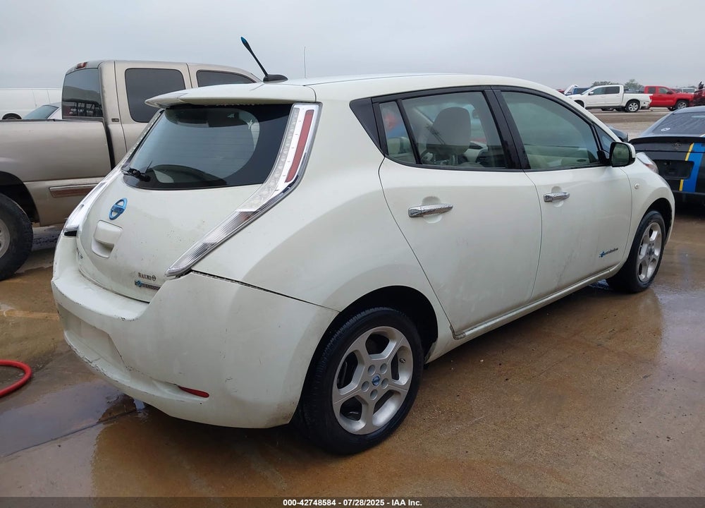 2012 NISSAN LEAF VIN: JN1AZ0CP9CT018022
