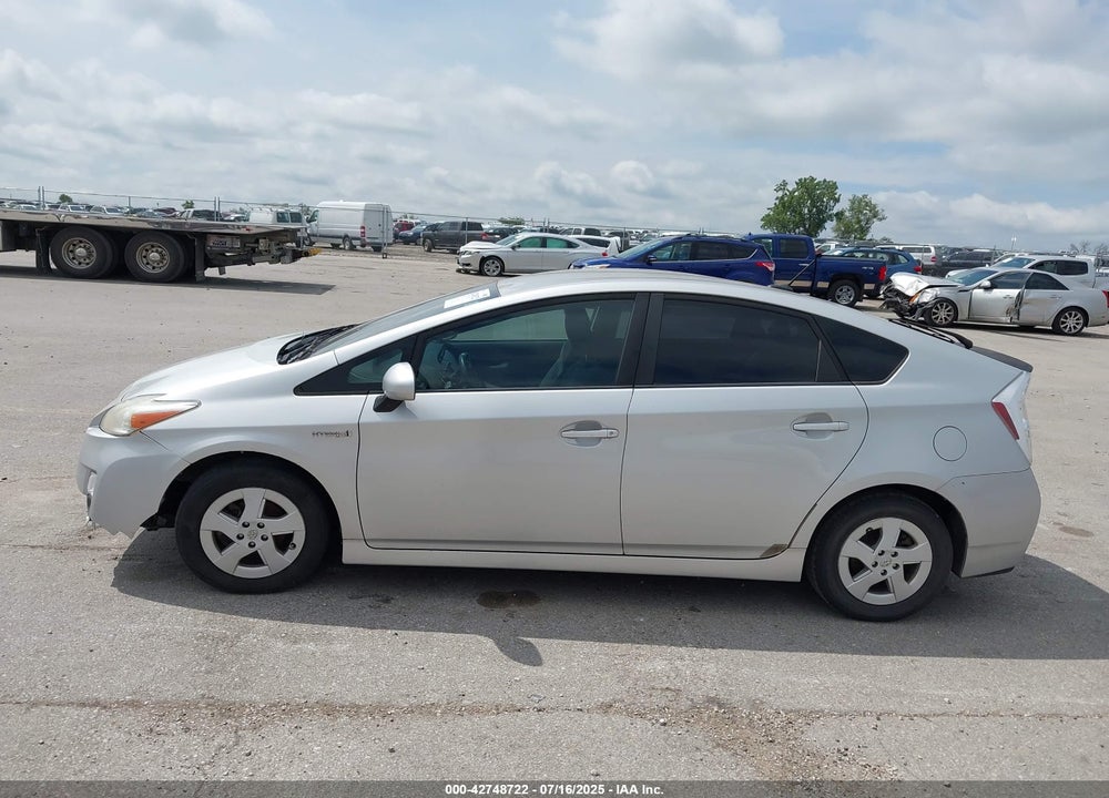 2011 TOYOTA PRIUS THREE VIN: JTDKN3DU5B0262236