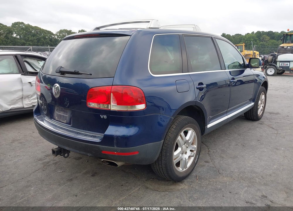 2004 VOLKSWAGEN TOUAREG V8 VIN: WVGCM77L64D057212
