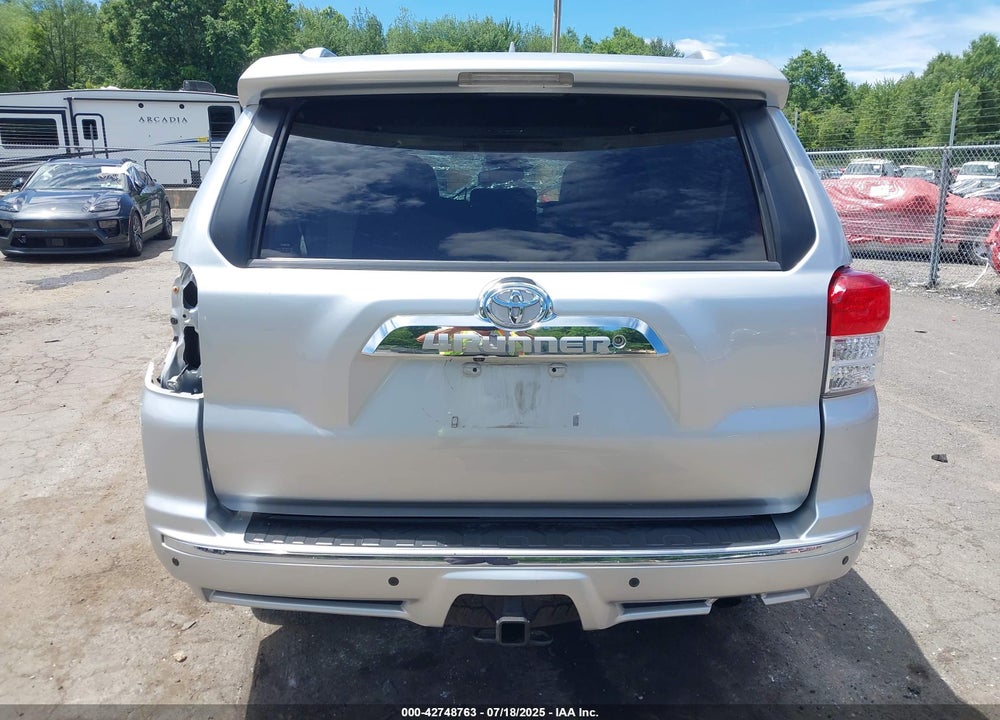 2011 TOYOTA 4RUNNER SR5 V6 VIN: JTEBU5JRXB5051143