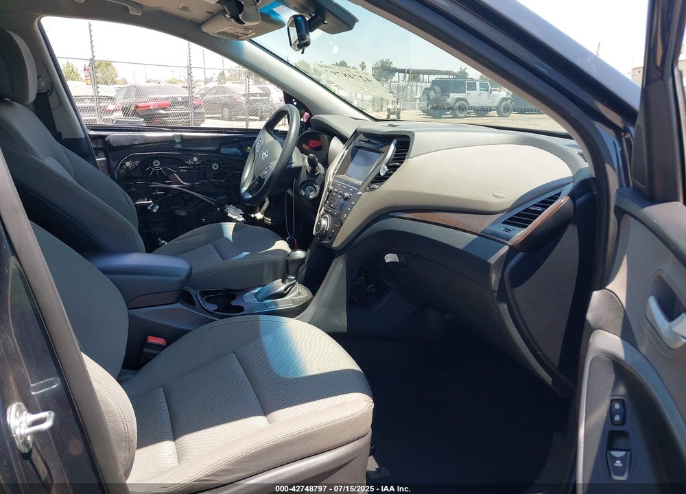 2017 HYUNDAI SANTA FE SE VIN: KM8SM4HF0HU230134