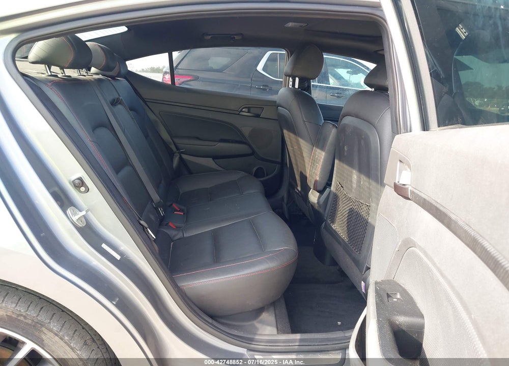 2018 HYUNDAI ELANTRA VIN: KMHD04LB3JU534041
