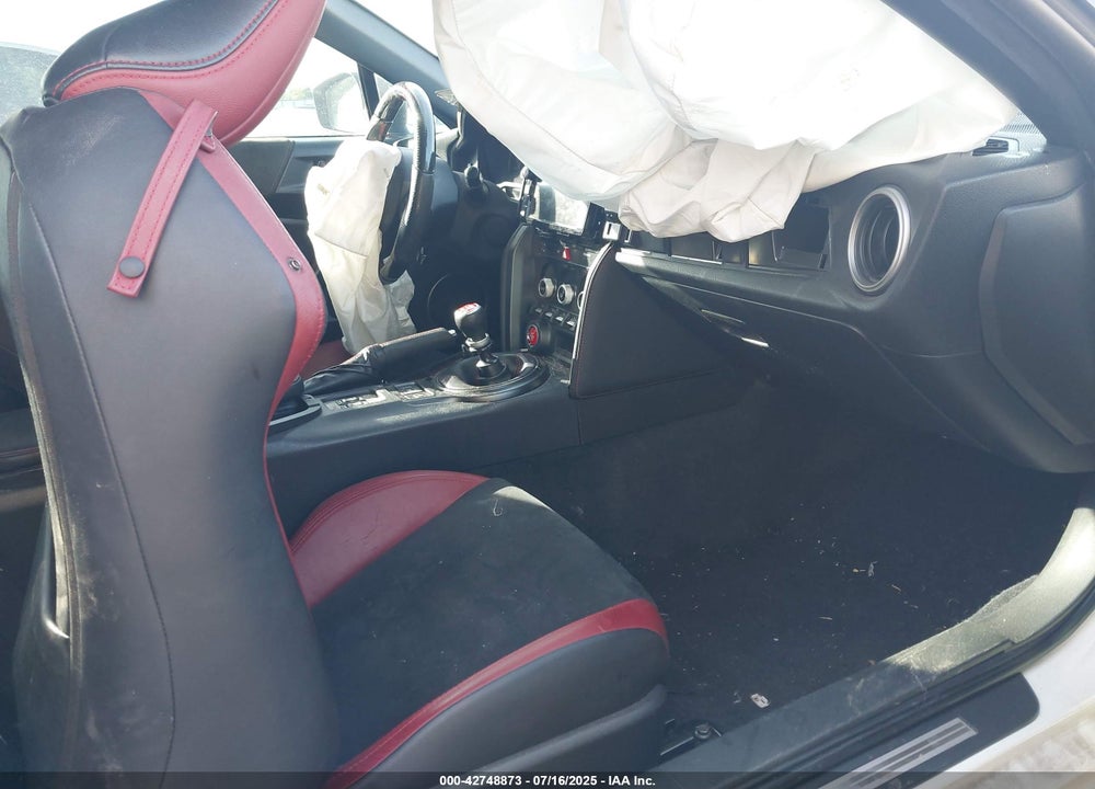 2018 SUBARU BRZ TS VIN: JF1ZCAD11J9600133