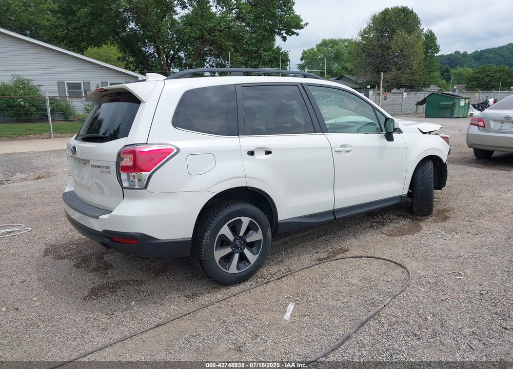 2017 SUBARU FORESTER VIN: JF2SJAJC8HH546015