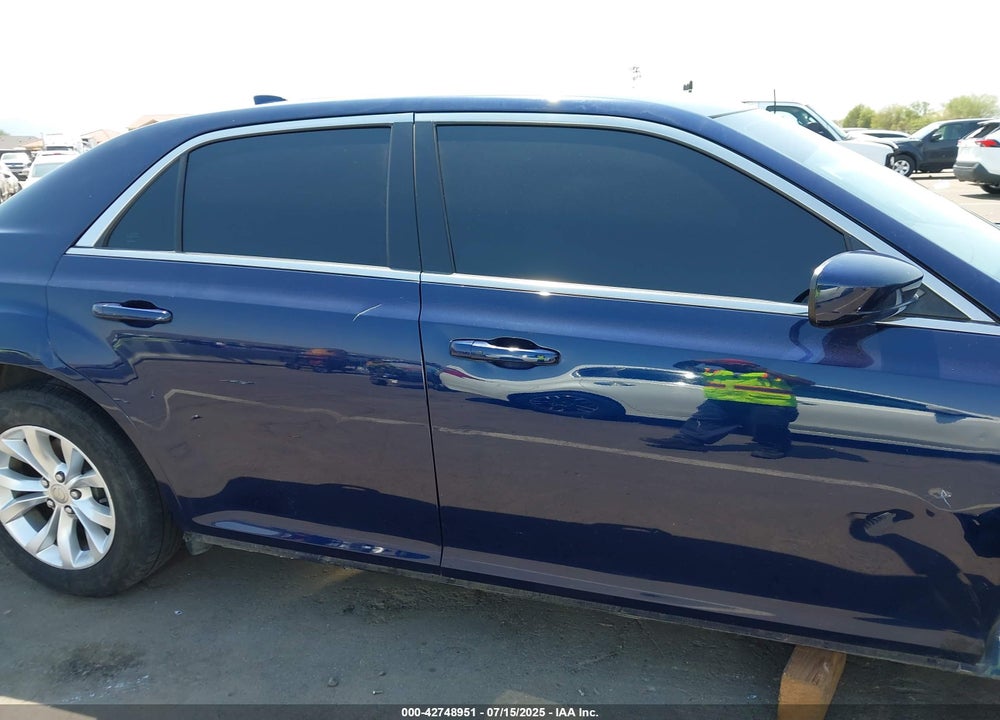 2015 CHRYSLER 300 VIN: 2C3CCAAG8FH853244