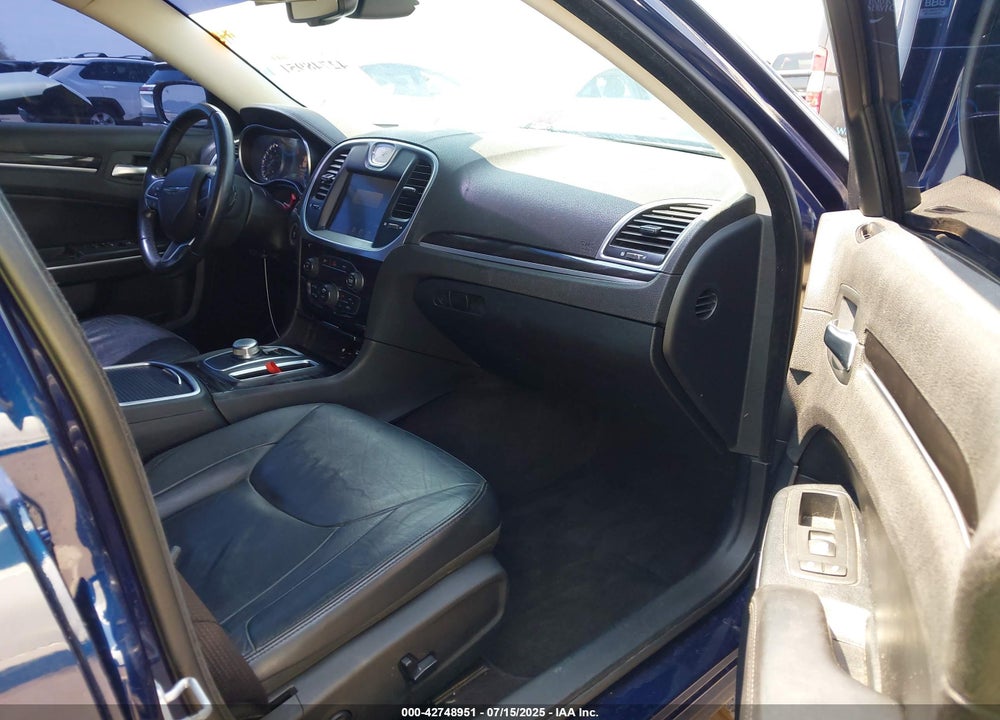 2015 CHRYSLER 300 VIN: 2C3CCAAG8FH853244