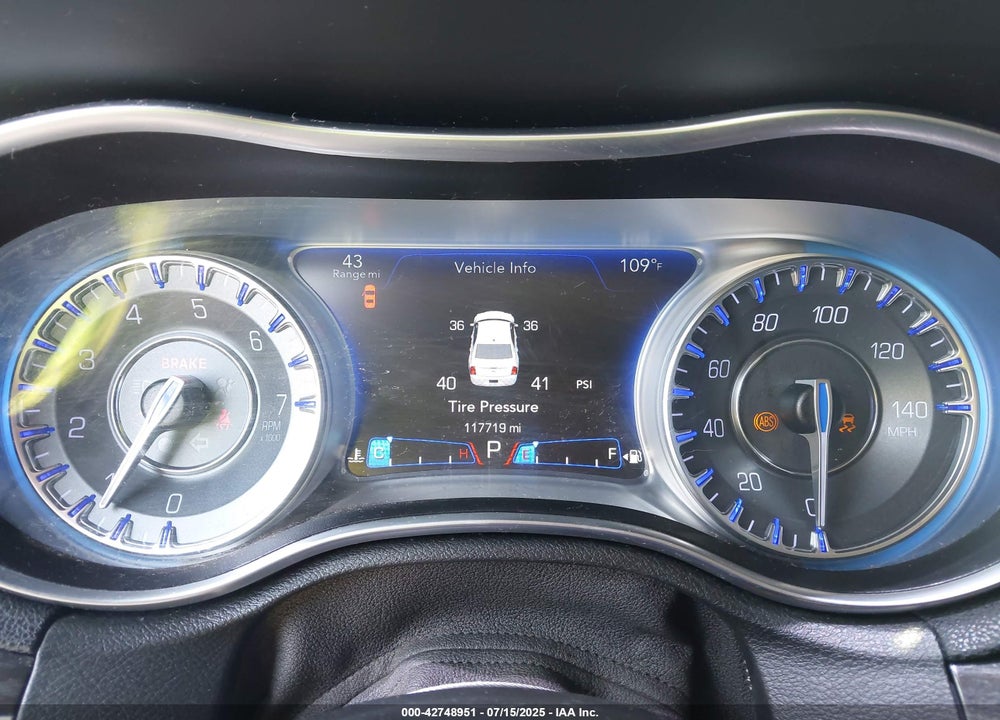 2015 CHRYSLER 300 VIN: 2C3CCAAG8FH853244
