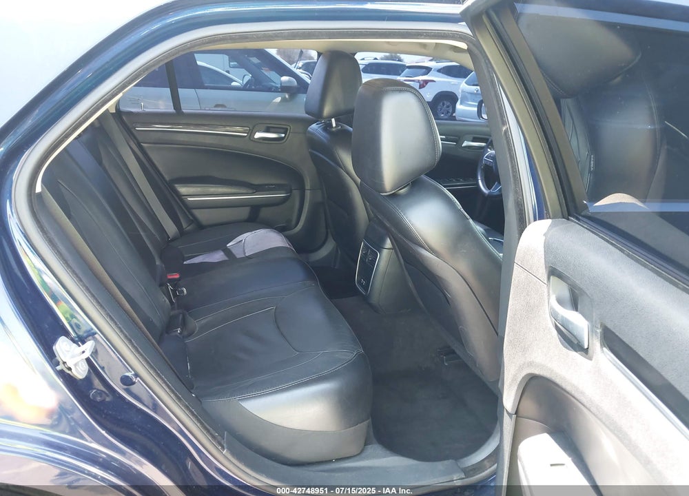2015 CHRYSLER 300 VIN: 2C3CCAAG8FH853244