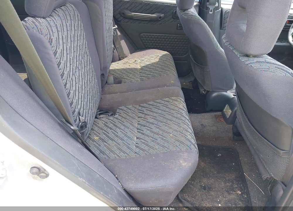 1998 TOYOTA RAV4 VIN: JT3HP10V6W0184809