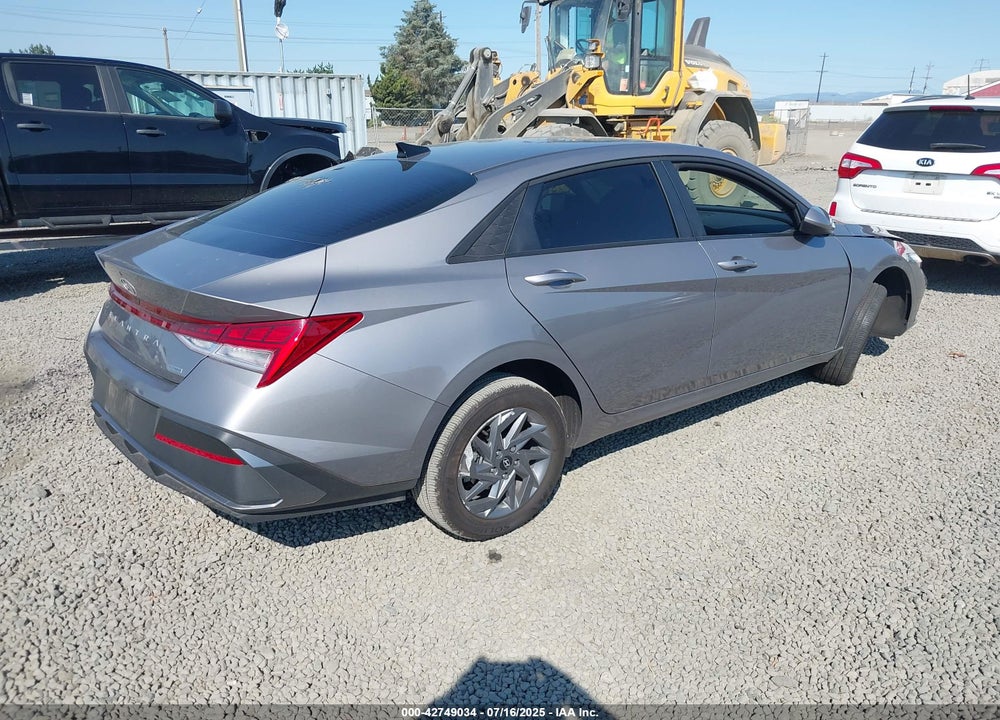 2024 HYUNDAI ELANTRA HYBRID VIN: KMHLM4DJ7RU113537
