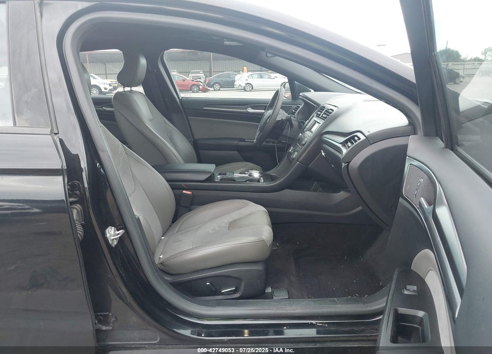 2017 FORD FUSION VIN: 3FA6P0VP0HR290611