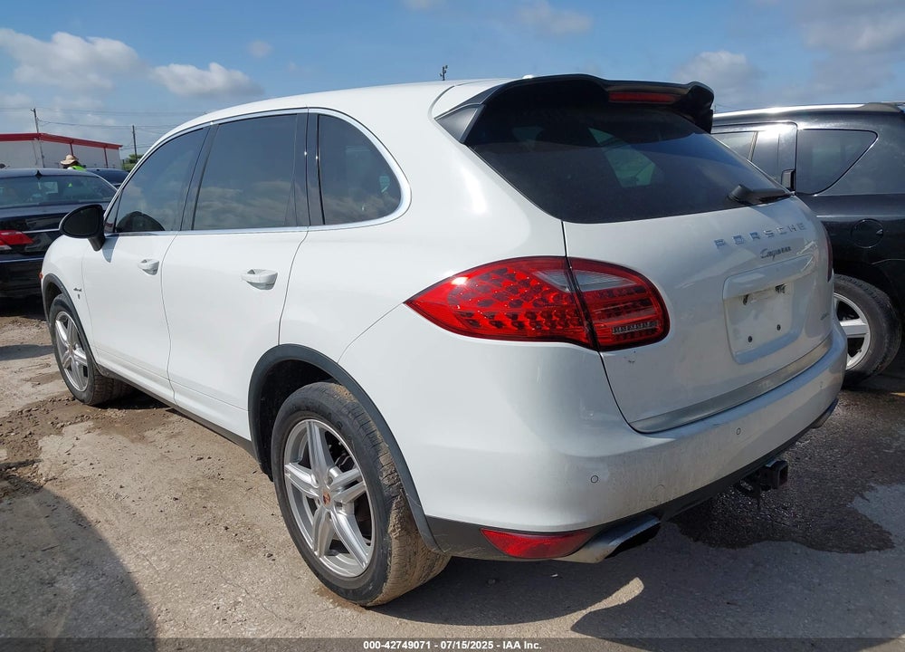 2014 PORSCHE CAYENNE DIESEL VIN: WP1AF2A22ELA34301