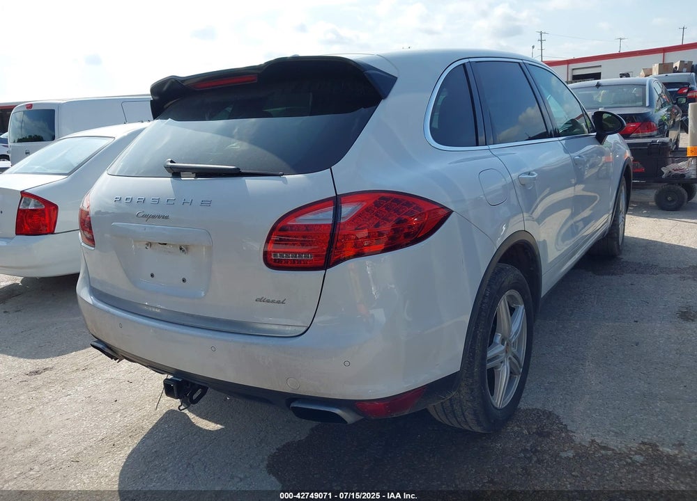 2014 PORSCHE CAYENNE DIESEL VIN: WP1AF2A22ELA34301