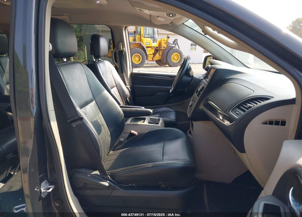 2012 CHRYSLER TOWN & COUNTRY VIN: 2C4RC1BG8CR300443
