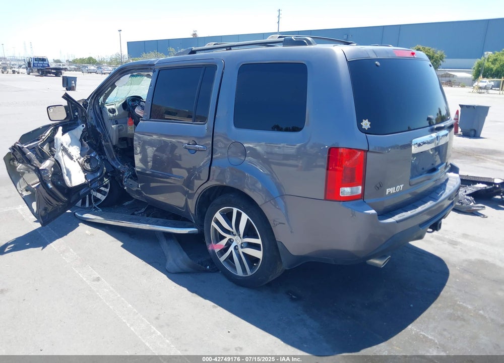 2015 HONDA PILOT VIN: 5FNYF3H56FB018189