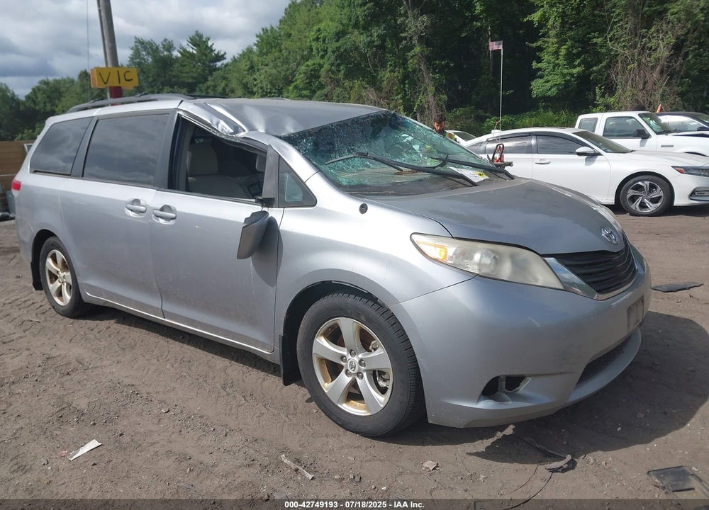 2012 TOYOTA SIENNA LE V6 8 PASSENGER VIN: 5TDKK3DC1CS205594