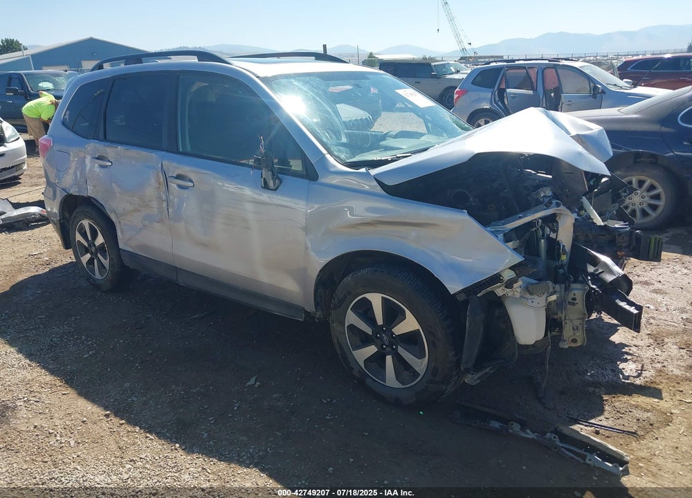 2018 SUBARU FORESTER 2.5I PREMIUM VIN: JF2SJAGC3JH528812