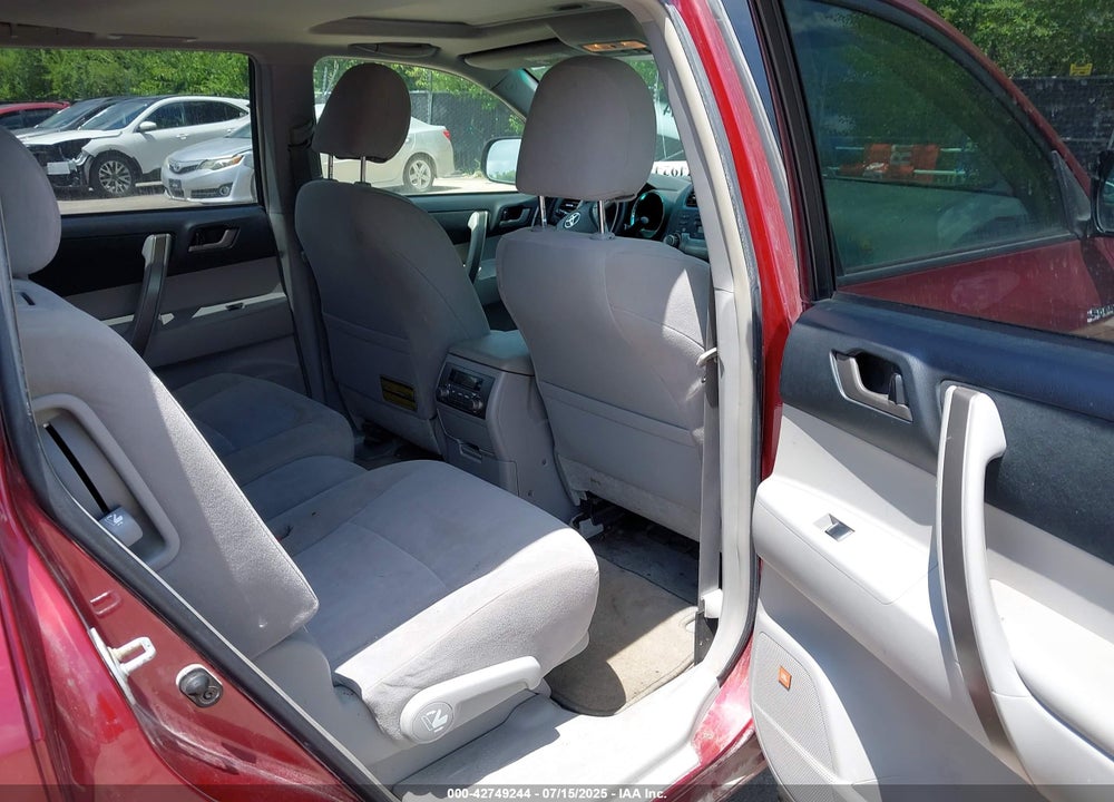 2008 TOYOTA HIGHLANDER VIN: JTEES43A582055146