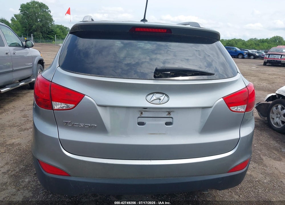2014 HYUNDAI TUCSON VIN: KM8JU3AG9EU924731