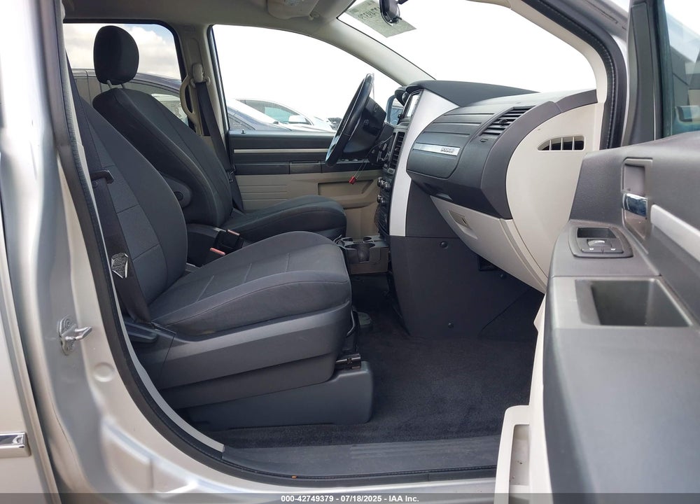 2008 DODGE GRAND CARAVAN SXT VIN: 2D8HN54P28R825002