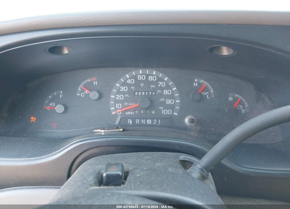 2001 FORD E-150 COMMERCIAL/RECREATIONAL VIN: 1FTRE14251HB19238