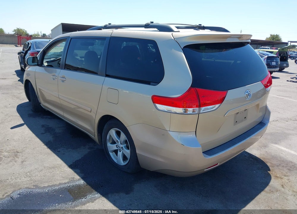 2011 TOYOTA SIENNA LE V6 VIN: 5TDKK3DC9BS169457