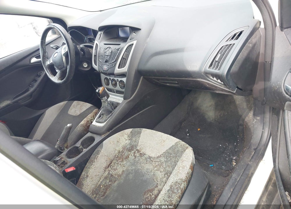 2014 FORD FOCUS VIN: 1FADP3F24EL243863