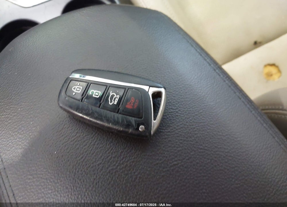 2015 HYUNDAI SANTA FE GLS VIN: KM8SRDHF8FU125811