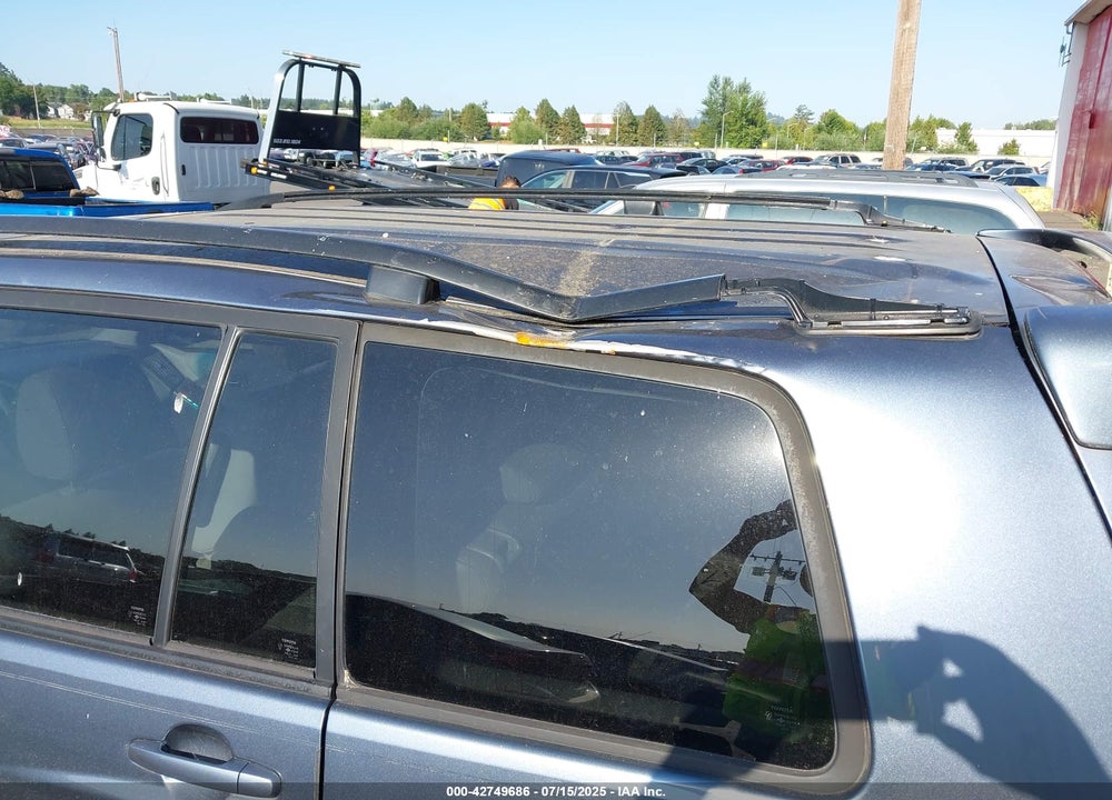 2006 TOYOTA HIGHLANDER HYBRID VIN: JTEEW21A360028600