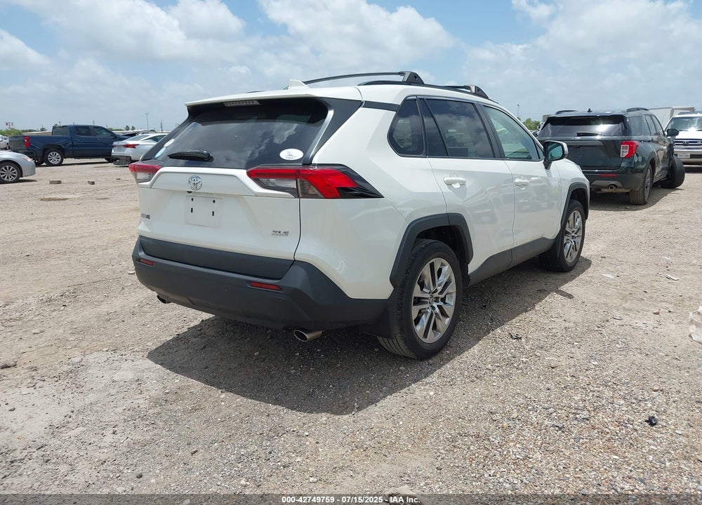 2021 TOYOTA RAV4 XLE PREMIUM VIN: 2T3C1RFV6MW158345