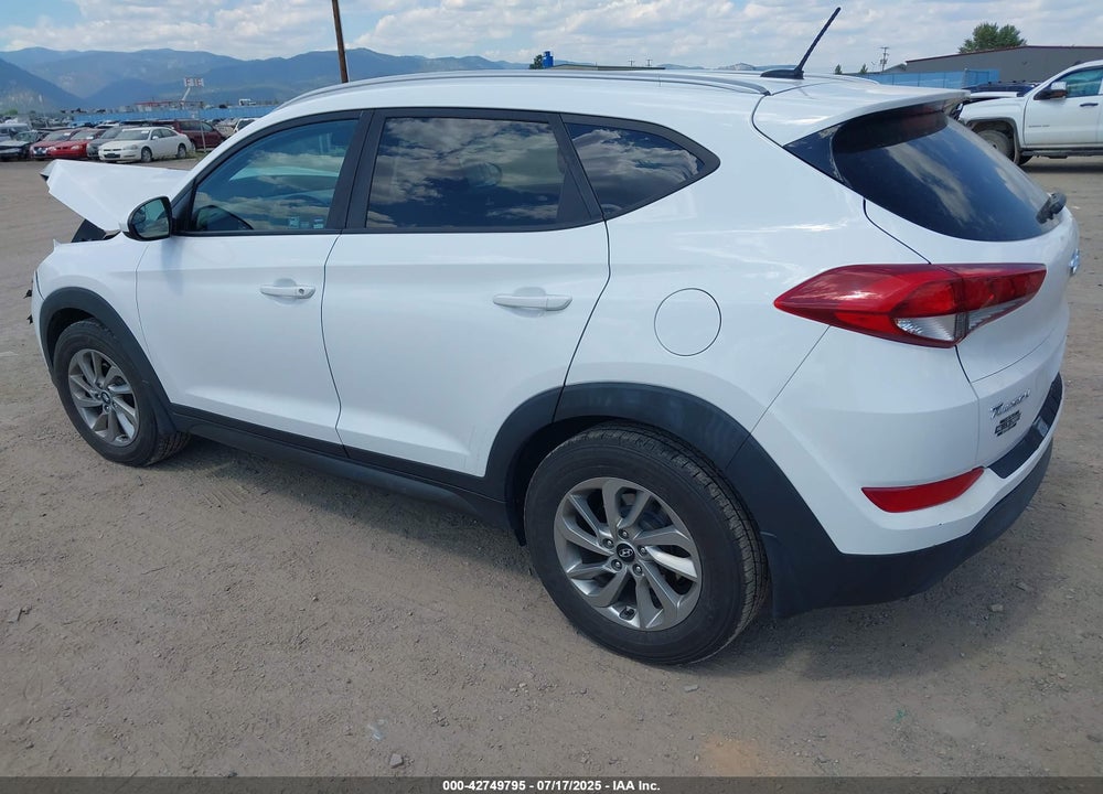 2016 HYUNDAI TUCSON VIN: KM8J3CA45GU162610