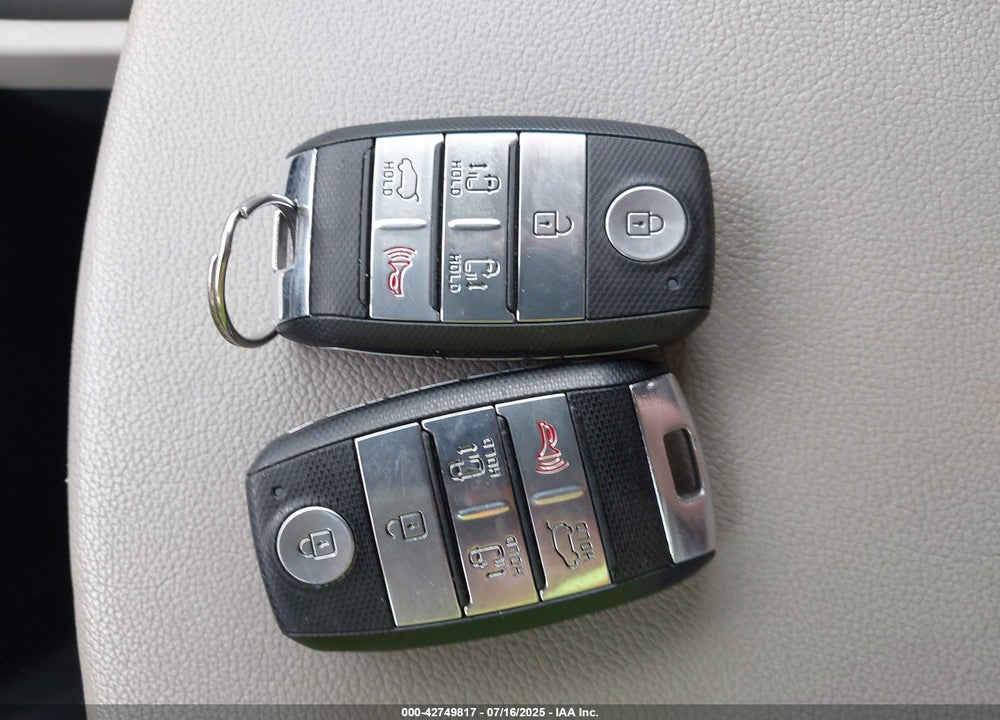 2015 KIA SEDONA EX VIN: KNDMC5C19F6057412