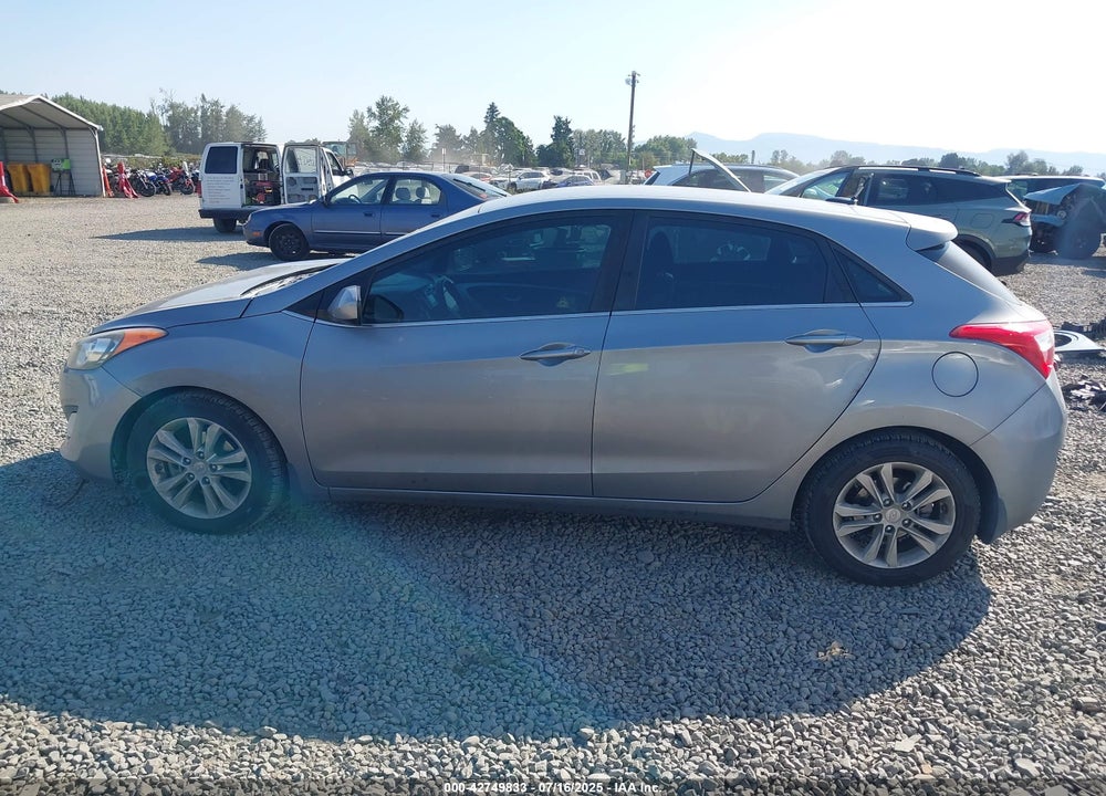 2014 HYUNDAI ELANTRA GT VIN: KMHD35LH3EU158674