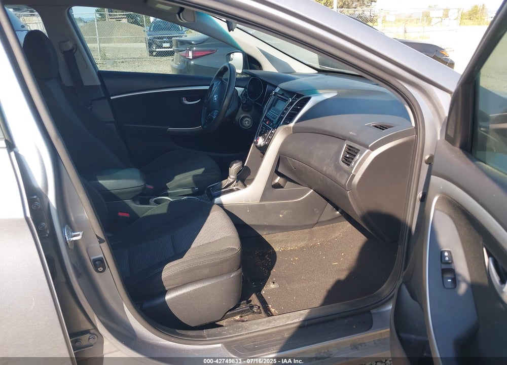 2014 HYUNDAI ELANTRA GT VIN: KMHD35LH3EU158674