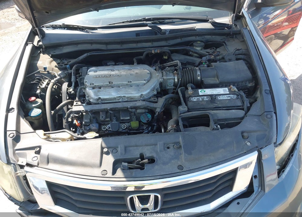 2008 HONDA ACCORD VIN: 1HGCP368X8A058308