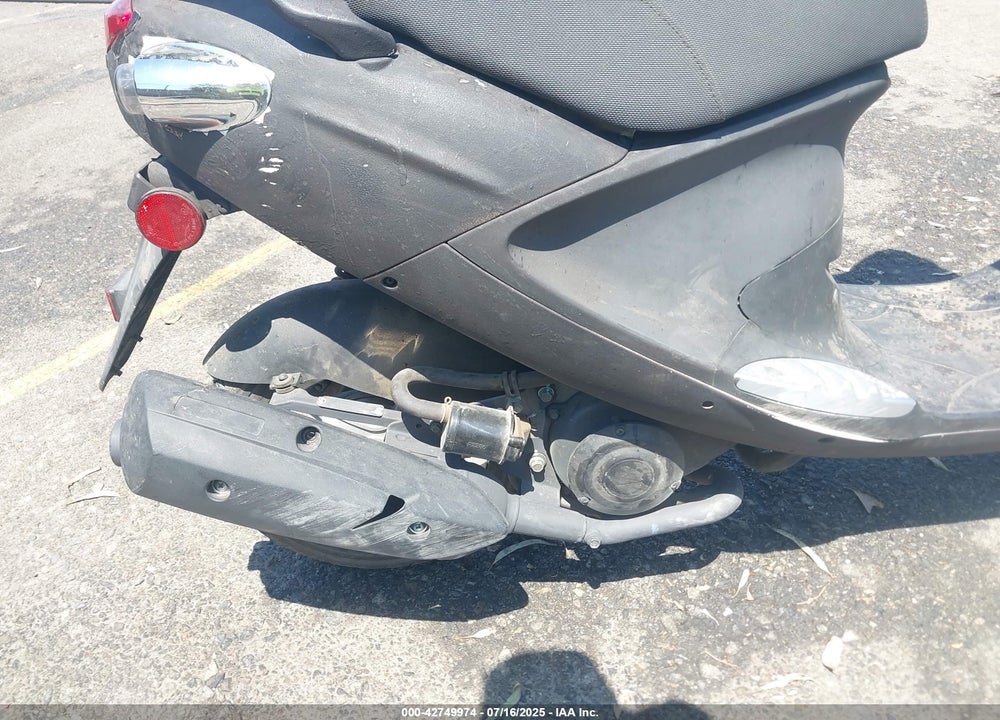 2020 GENUINE SCOOTER CO. BUDDY 50 VIN: RFVPAP5A1L1127379