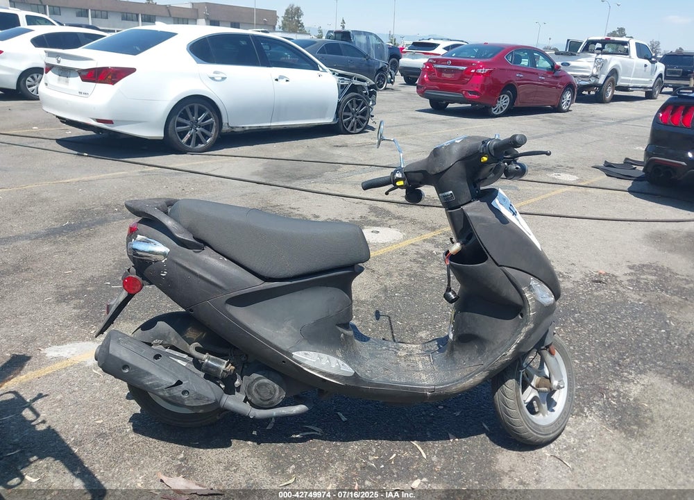 2020 GENUINE SCOOTER CO. BUDDY 50 VIN: RFVPAP5A1L1127379