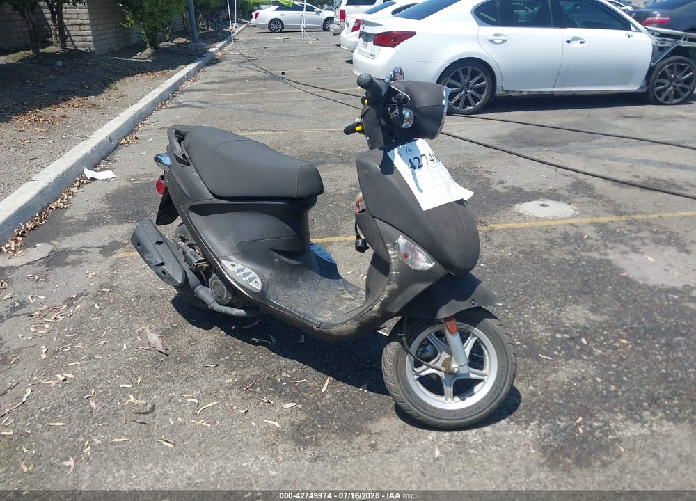 2020 GENUINE SCOOTER CO. BUDDY 50 VIN: RFVPAP5A1L1127379