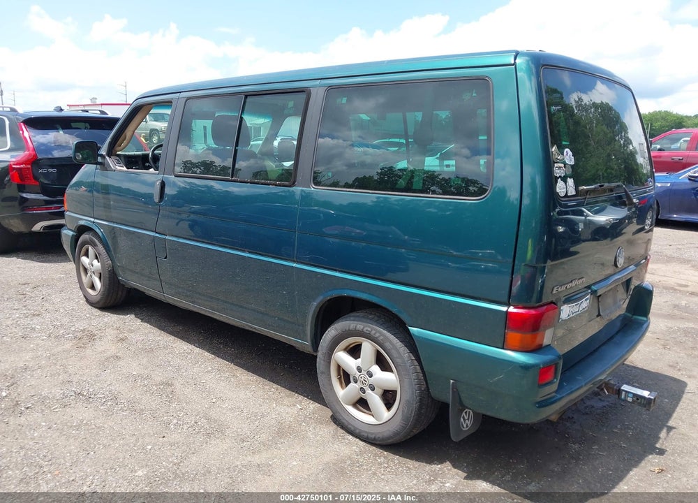 2002 VOLKSWAGEN EUROVAN GLS VIN: WV2KB47032H090623