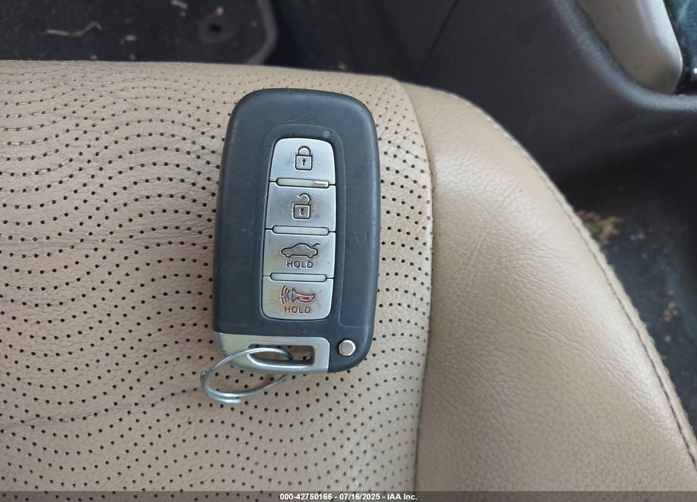 2012 HYUNDAI ELANTRA VIN: KMHDH4AE5CU211666