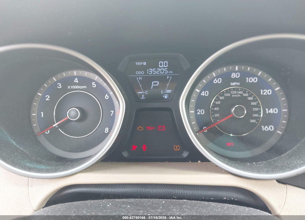 2012 HYUNDAI ELANTRA VIN: KMHDH4AE5CU211666