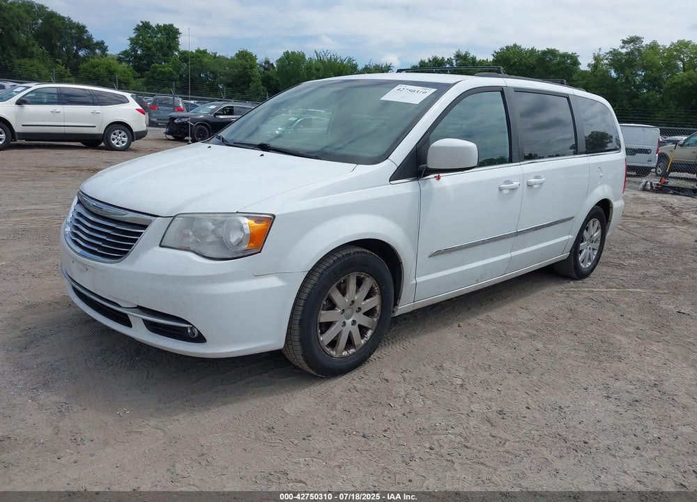 2015 CHRYSLER TOWN & COUNTRY VIN: 2C4RC1BG4FR552517
