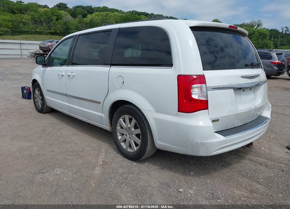 2015 CHRYSLER TOWN & COUNTRY VIN: 2C4RC1BG4FR552517