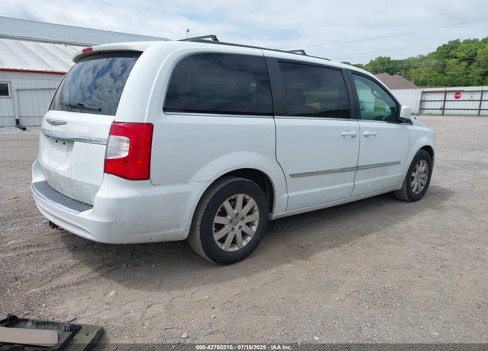 2015 CHRYSLER TOWN & COUNTRY VIN: 2C4RC1BG4FR552517