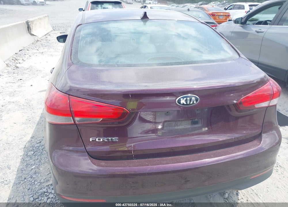 2017 KIA FORTE VIN: 3KPFL4A77HE017336