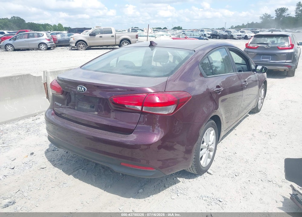2017 KIA FORTE VIN: 3KPFL4A77HE017336