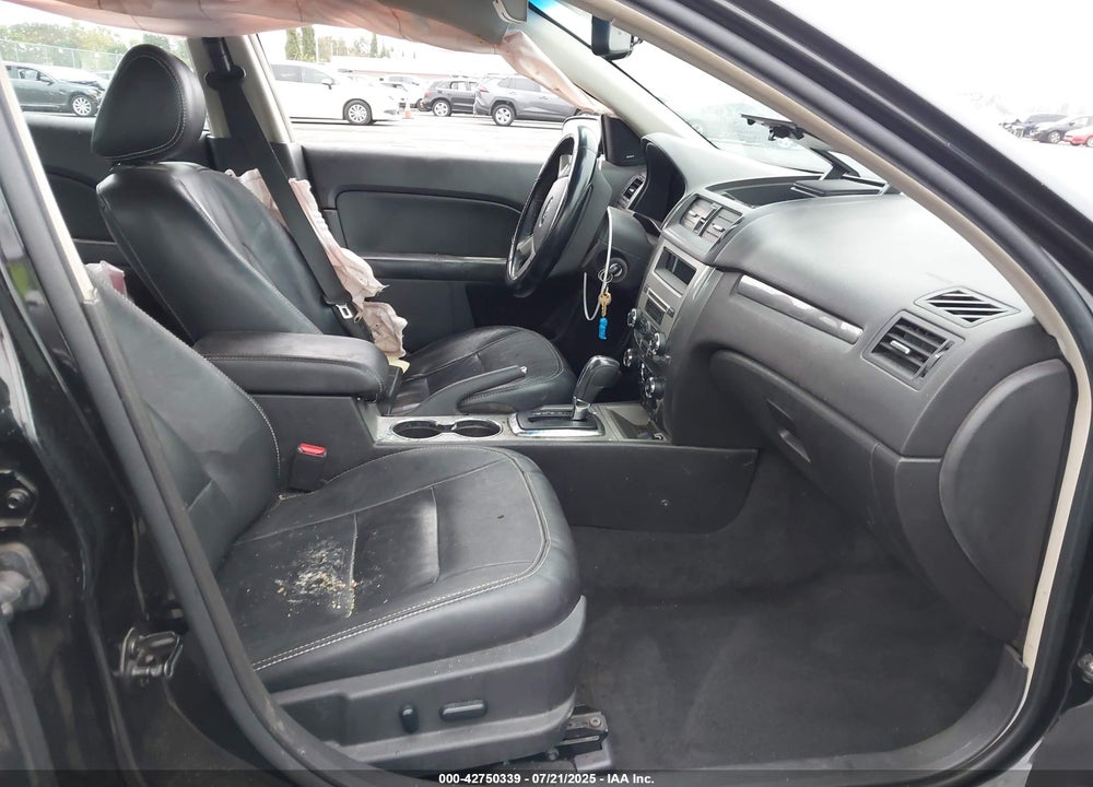2011 FORD FUSION VIN: 3FAHP0CG9BR241975