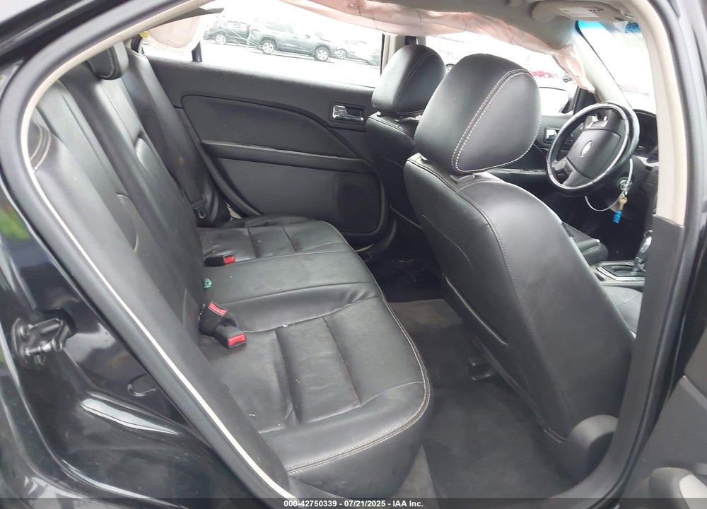 2011 FORD FUSION VIN: 3FAHP0CG9BR241975