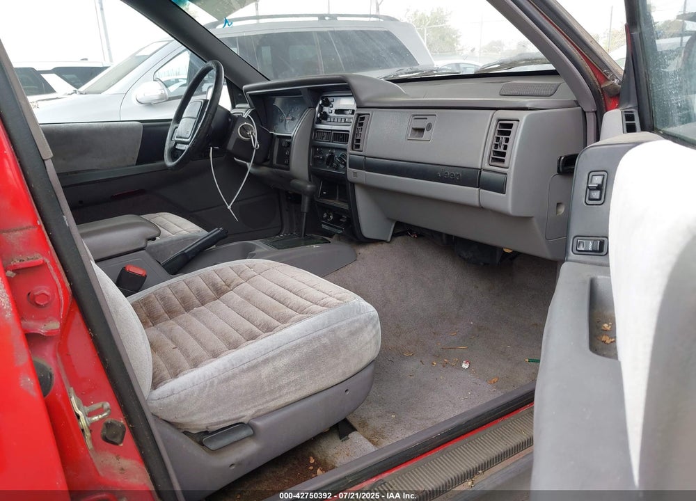 1995 JEEP GRAND CHEROKEE LAREDO VIN: 1J4FX58S7SC662775