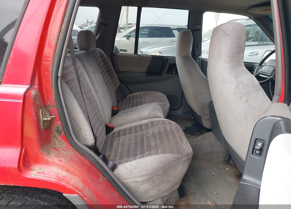 1995 JEEP GRAND CHEROKEE LAREDO VIN: 1J4FX58S7SC662775